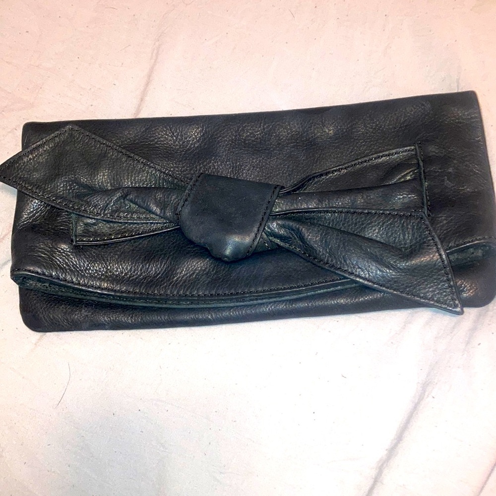 Black bow clutch